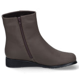 ブーツ70007カーキ